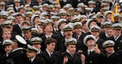 Midshipmen eke out win over Black Knights in Army-Navy game