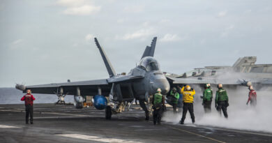 Select Navy reserve aviators eligible for up to $40,000 in annual bonuses