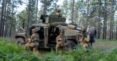 101st soldiers use drones to drop grappling hooks, breach razor wire