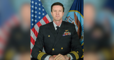 Squadron commanding officer identified as Navy aviator killed in downed helicopter