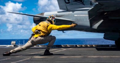 USS Abraham Lincoln to return home after 320 days