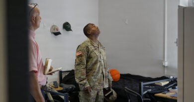 Citing knowledge gaps, Army rolls out barracks guidebook for NCOs